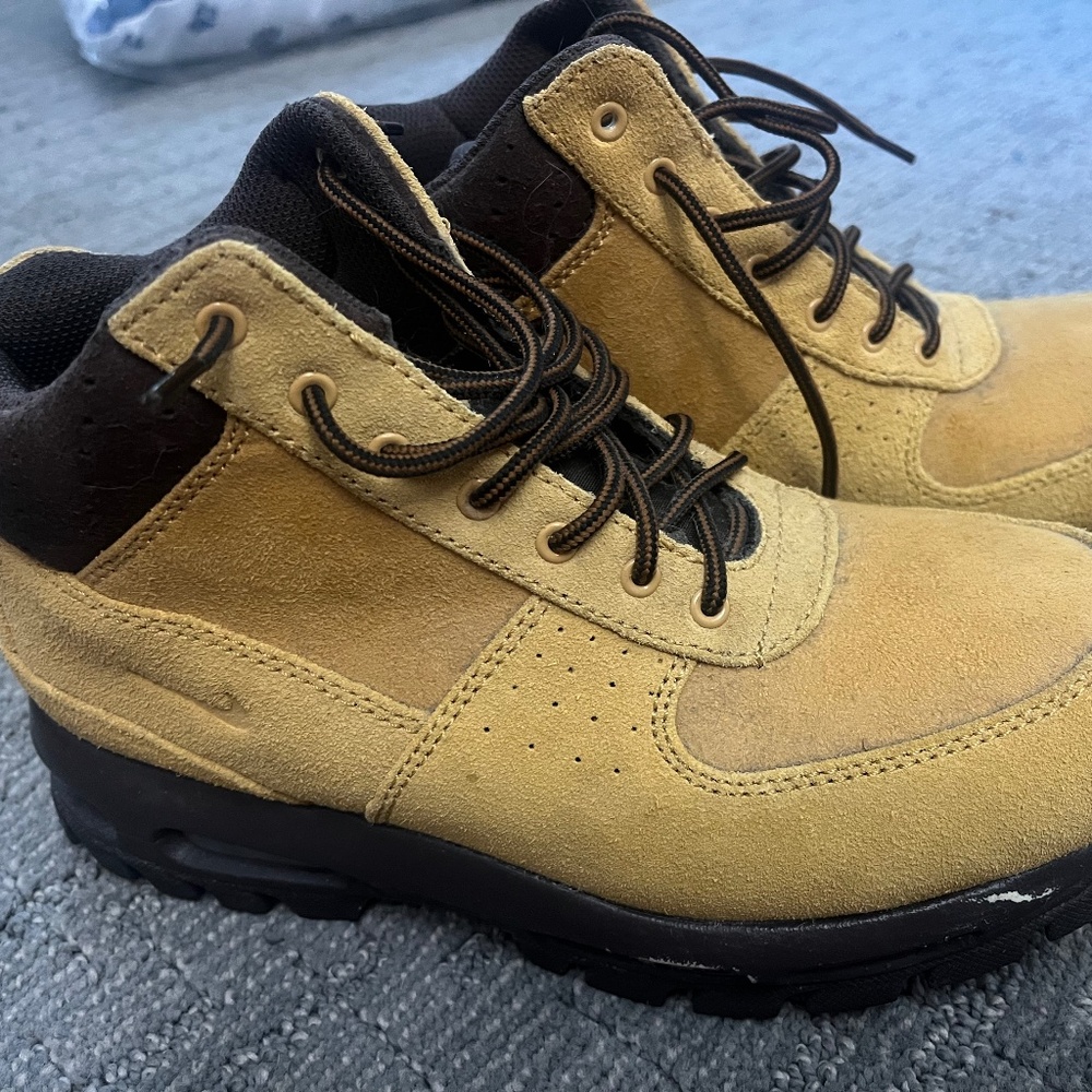 Nike Air  boots